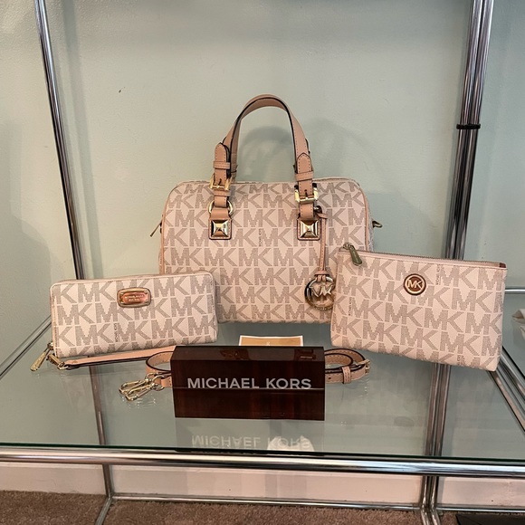 Grayson handbag wallet & makeup bag set (3) - Picture 1 of 16